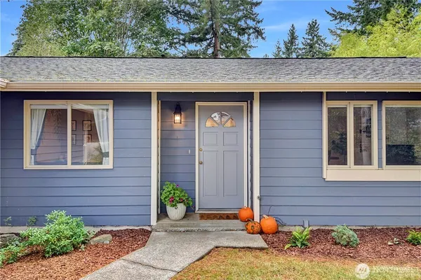 $3,760 | 12641 82nd Avenue Northeast, Kirkland, WA 98034