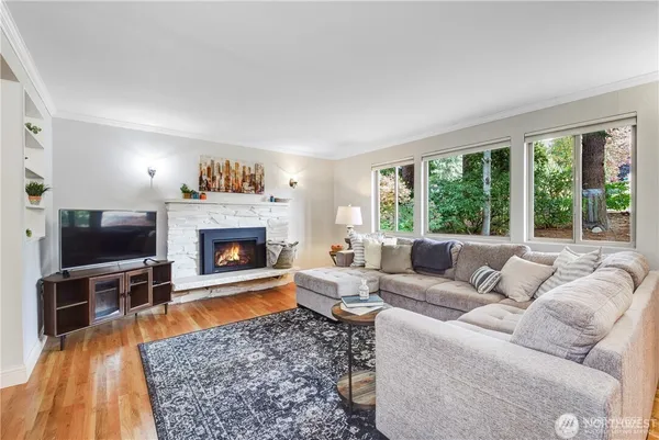 $3,760 | 12641 82nd Avenue Northeast, Kirkland, WA 98034