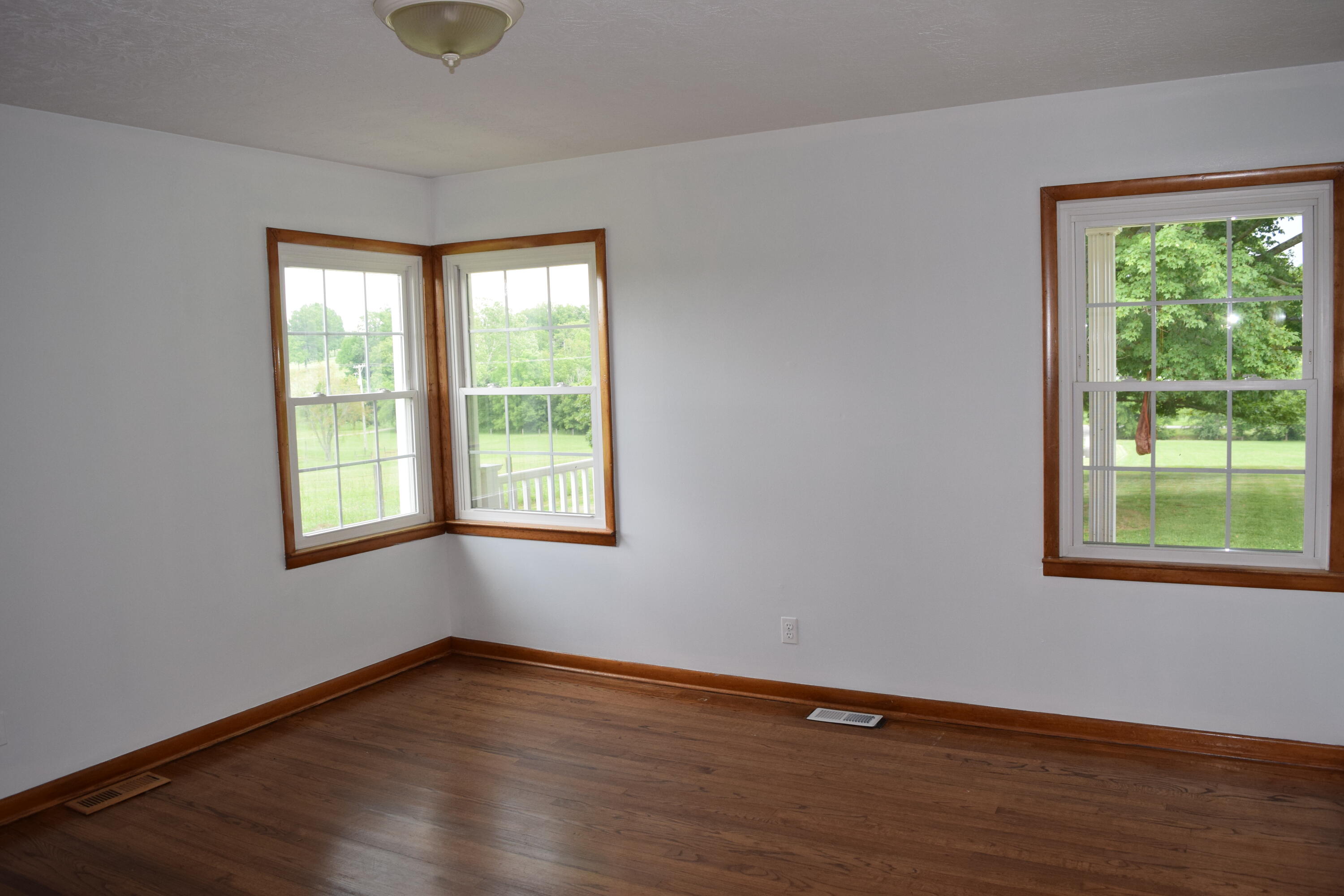 760 Locust Fork Road Stamping Ground, KY 40379 - Photo 9 of 39 DSC_0812