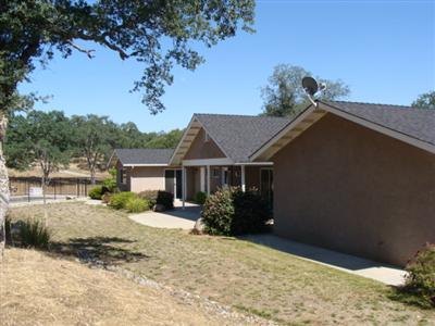 40859 Angus Road Coarsegold, CA 93614 - Photo 3 of 21 Gallery Image 3