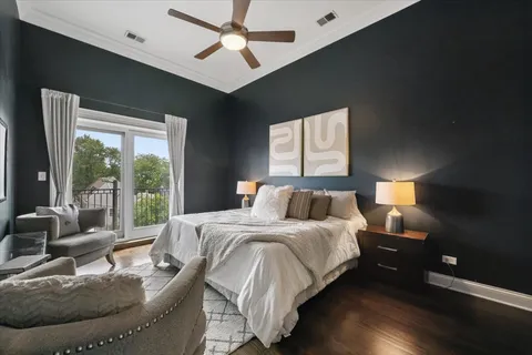 $749,990 | 1423 West Belmont Avenue, Unit 4, Chicago, IL 60657