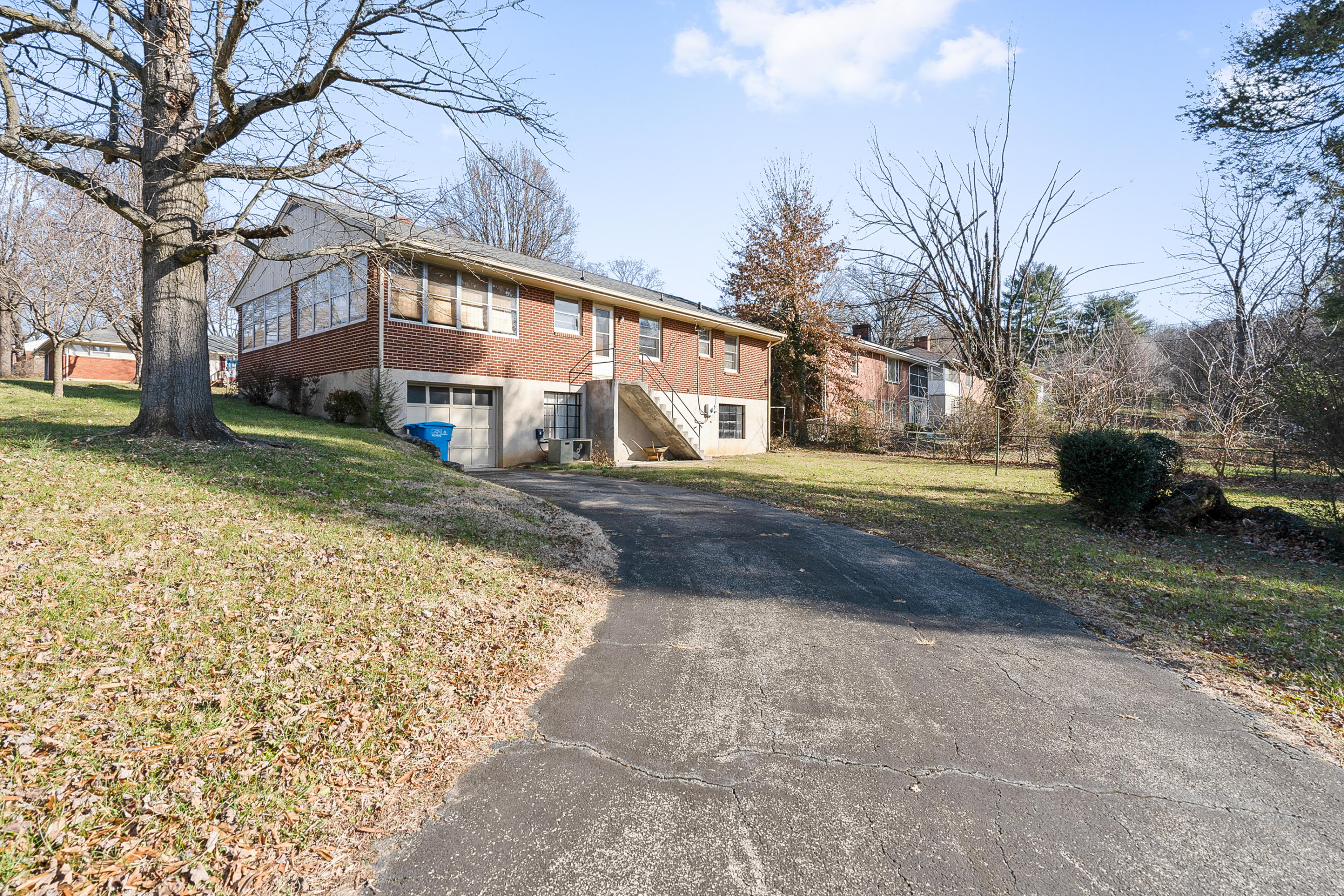 2701 Fawn Road Southwest Roanoke, VA 24015 - Photo 22 of 24 DSC00110-2