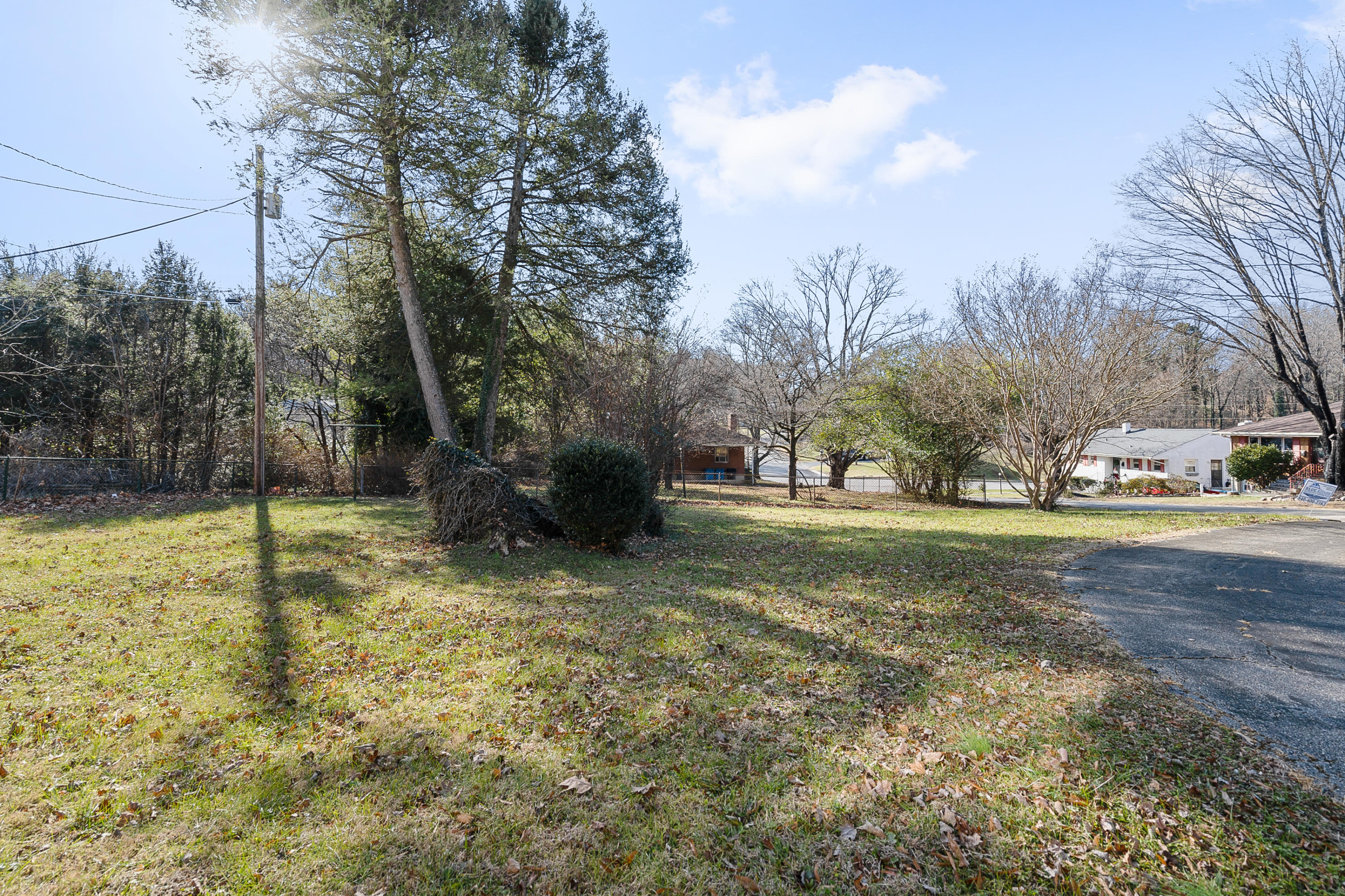 2701 Fawn Road Southwest Roanoke, VA 24015 - Photo 23 of 24 DSC00112-2