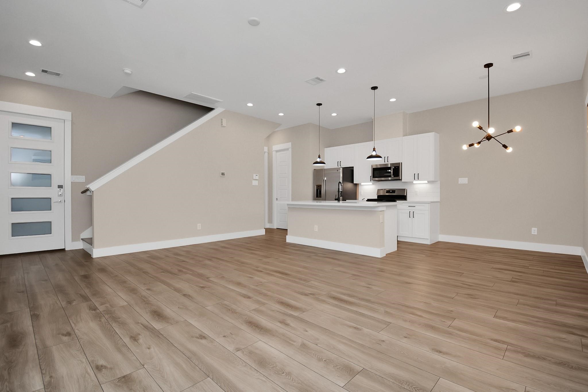 1235 West Tidwell Road Houston, TX 77091 - Photo 6 of 27