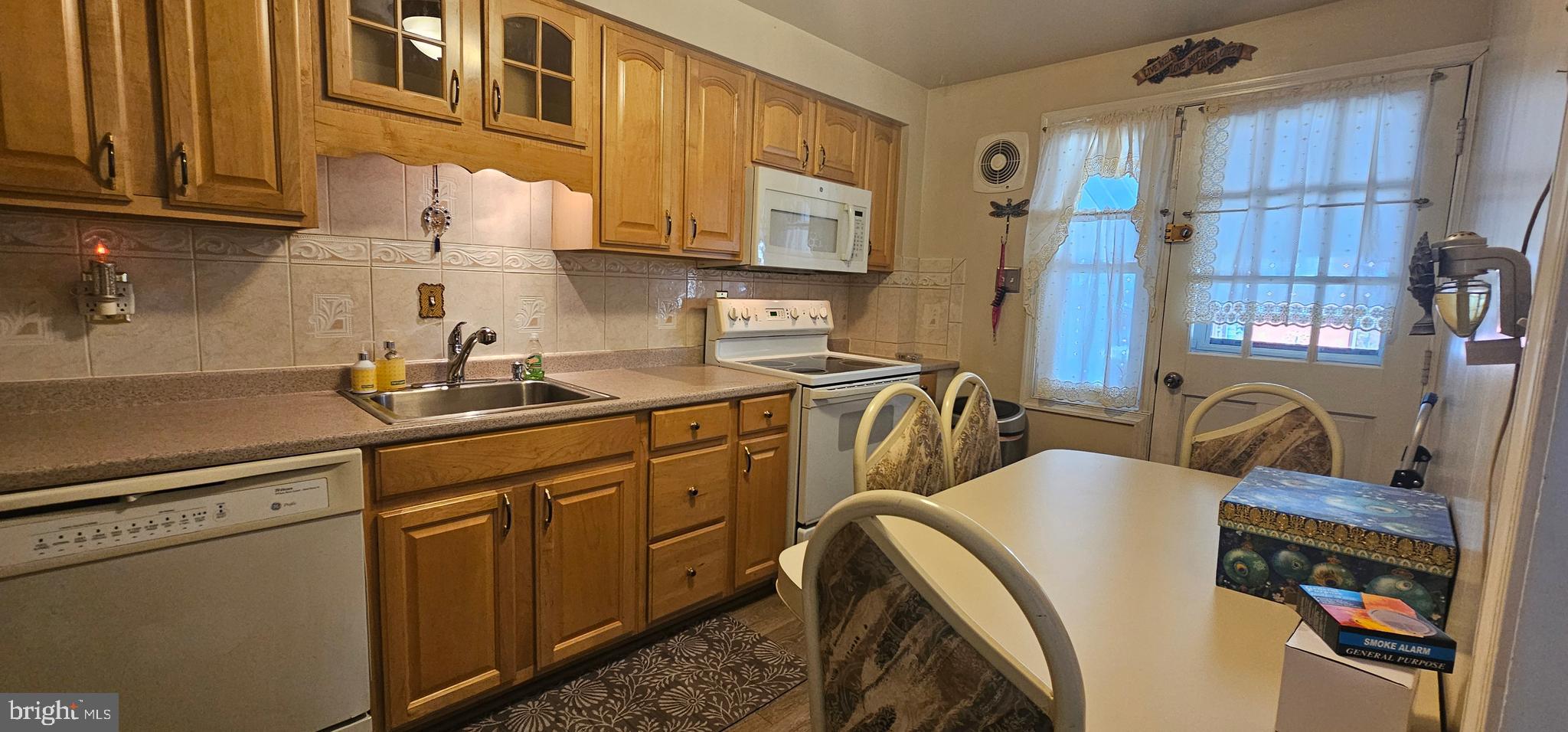 1754 Melbourne Road Dundalk, MD 21222 - Photo 6 of 41