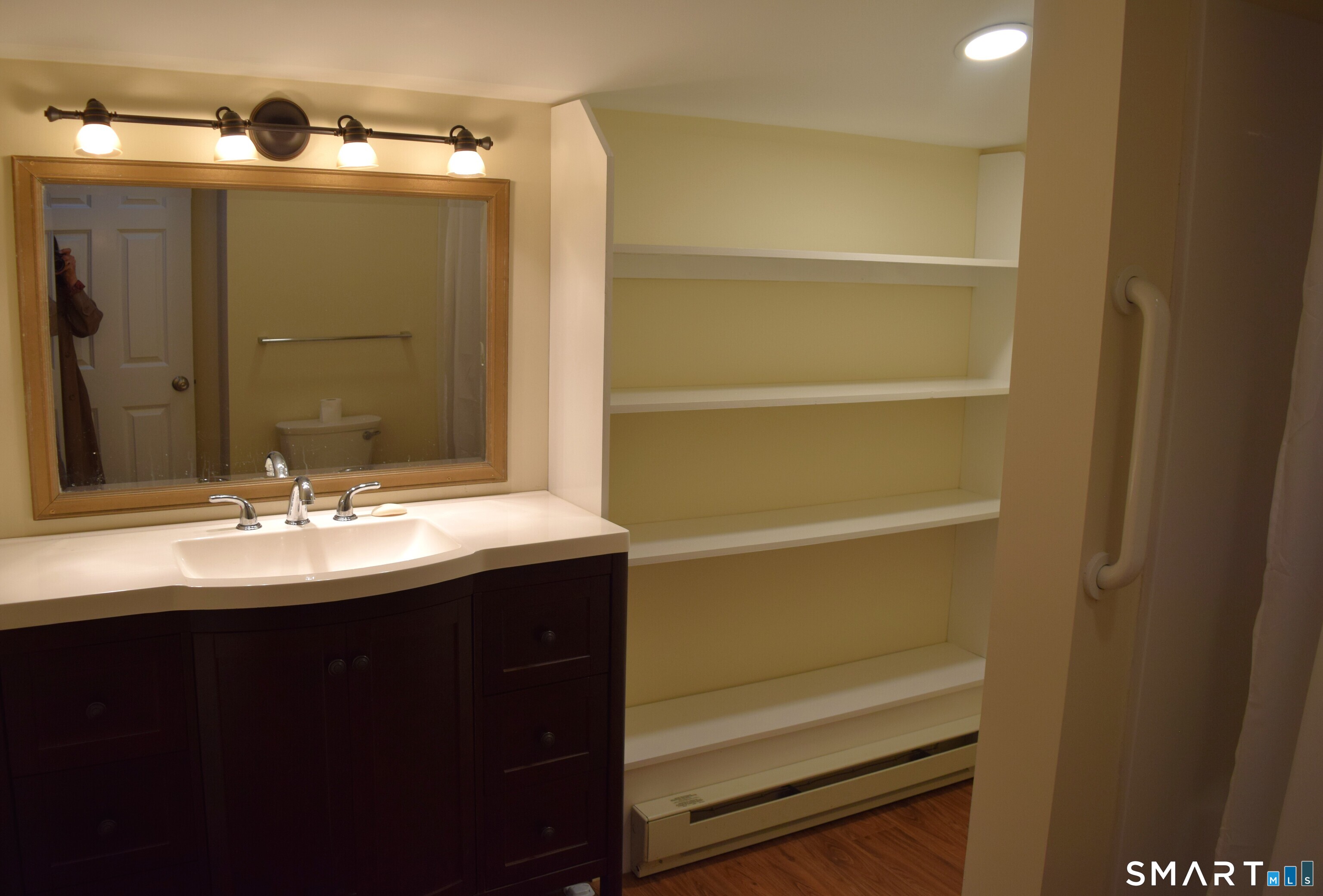 47 A Quassuk Road Woodbury, CT 06798 - Photo 7 of 10