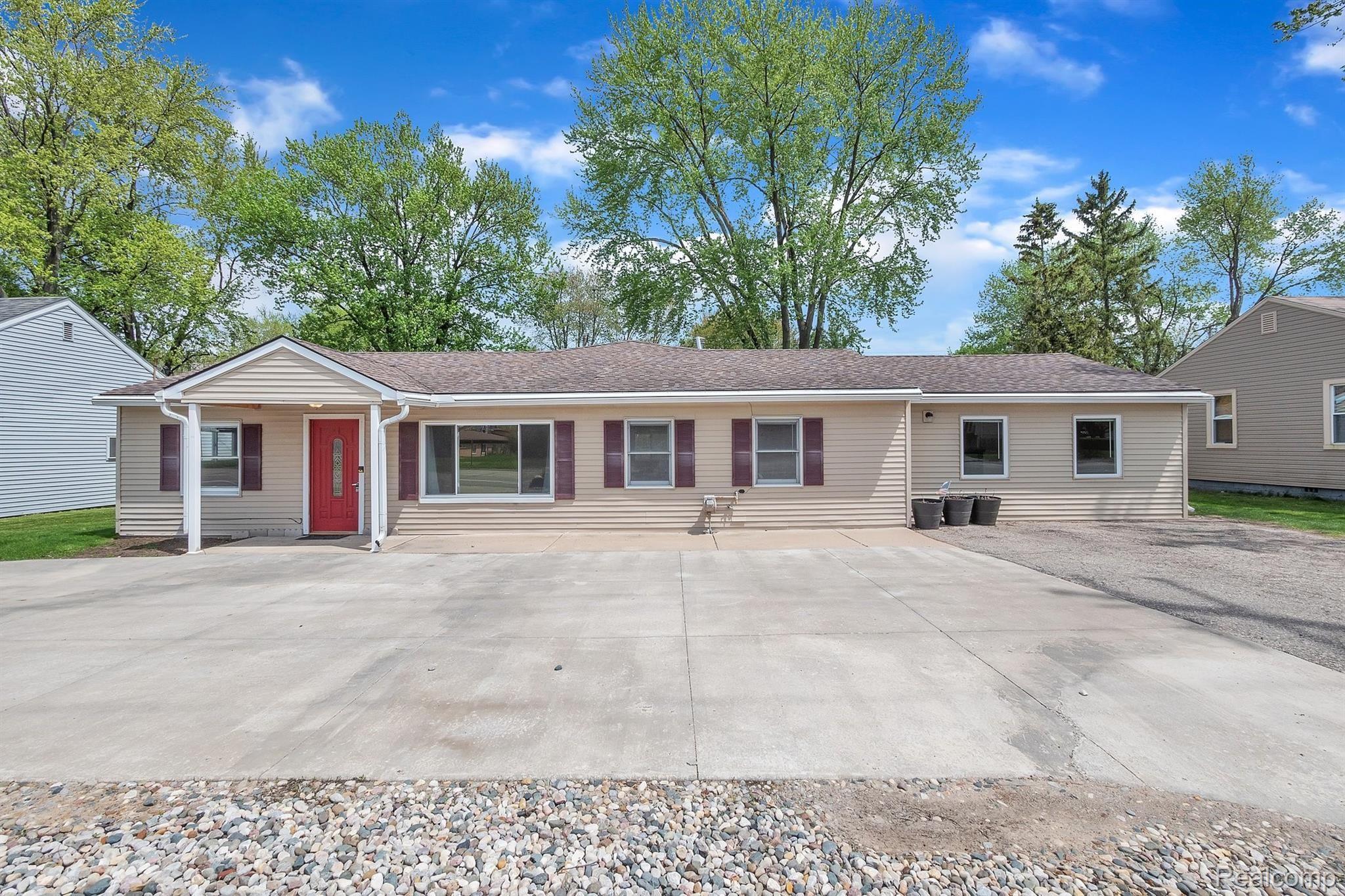 9270 Sheldon Road Plymouth, MI 48170 - Photo 3 of 41 9270-Sheldon-Rd-WindowStill-Real-Estate-Photography-3.jpg