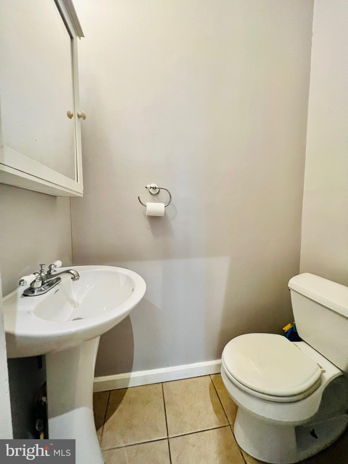 5240 North Front Street Philadelphia, PA 19120 - Photo 9 of 19