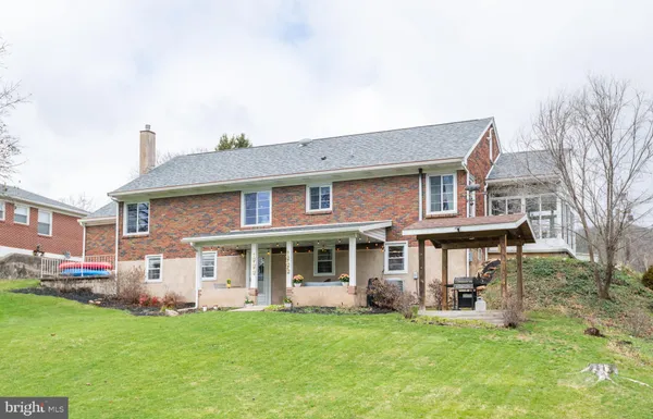 $470,000 | 724 East Curtin Street, Bellefonte, PA 16823