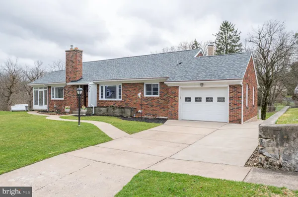 $470,000 | 724 East Curtin Street, Bellefonte, PA 16823