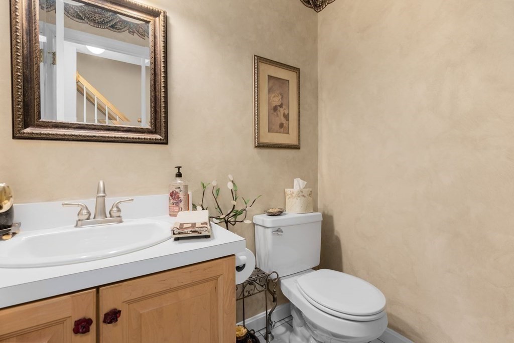 60 Maple Street, Unit C Canton, MA 02021 - Photo 9 of 19 Gallery Image 9