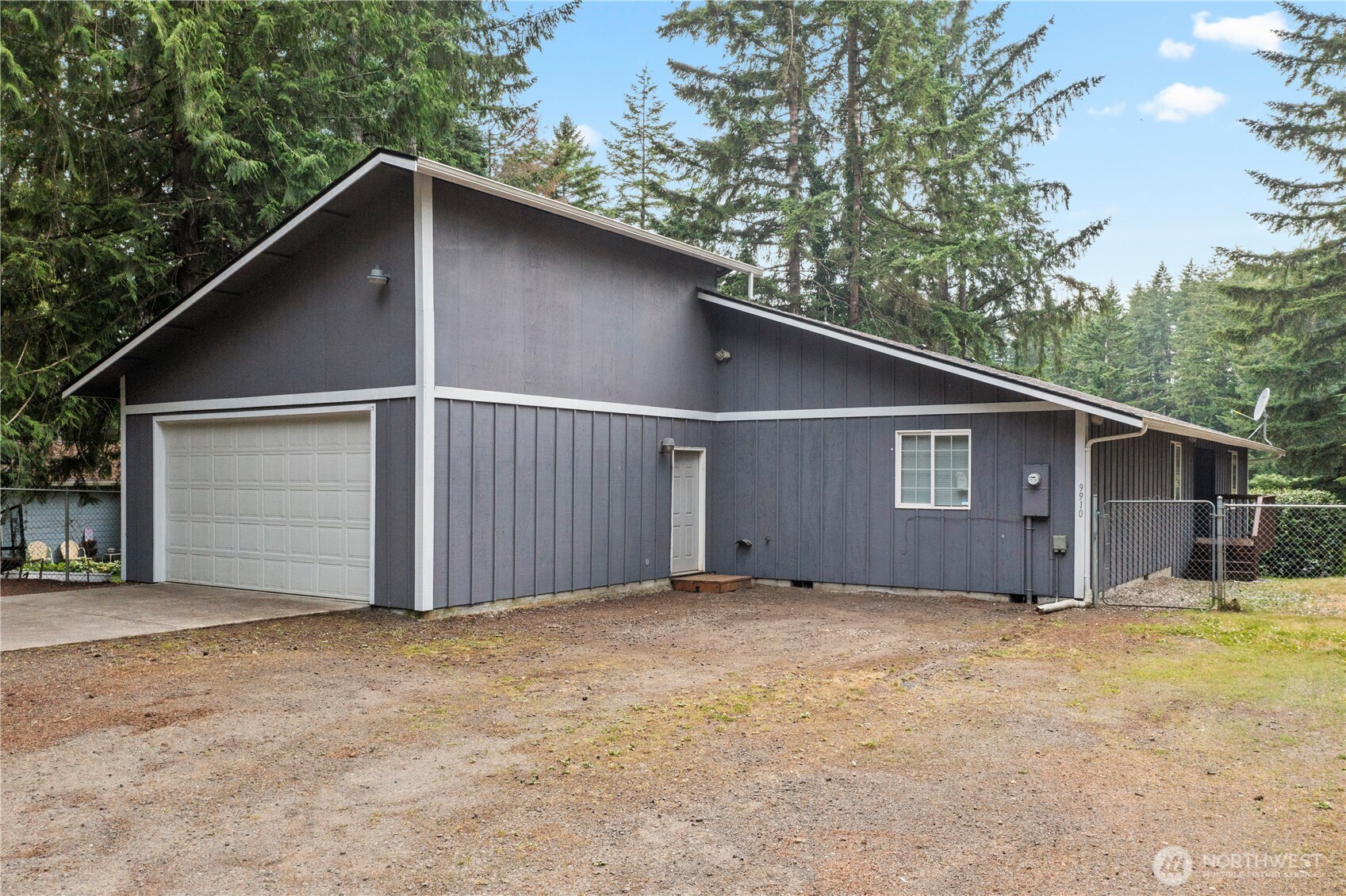 9910 Fairview Lake Road Southwest Port Orchard, WA 98367 - Photo 1 of 39 Gallery Image 1