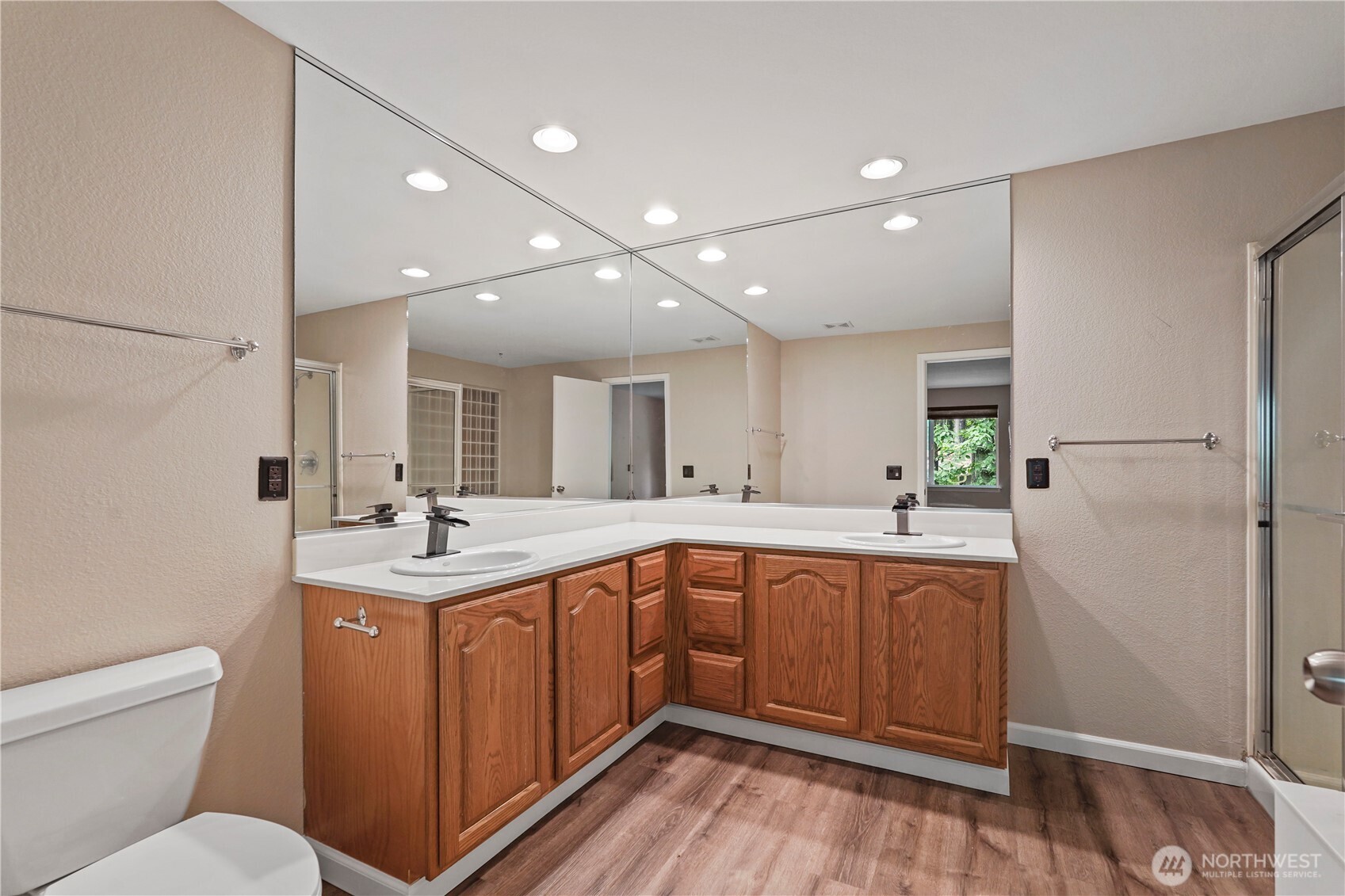 9910 Fairview Lake Road Southwest Port Orchard, WA 98367 - Photo 15 of 39 Gallery Image 15