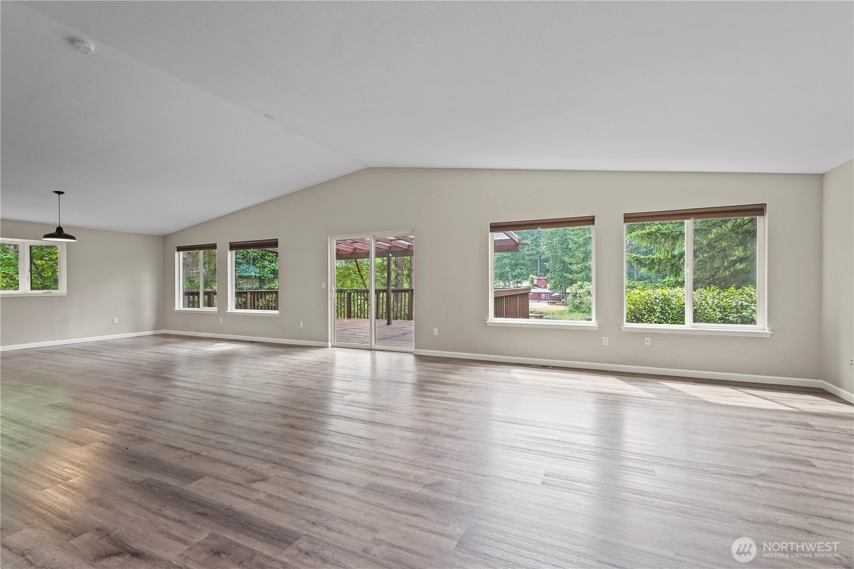 9910 Fairview Lake Road Southwest Port Orchard, WA 98367 - Photo 5 of 39 Gallery Image 5