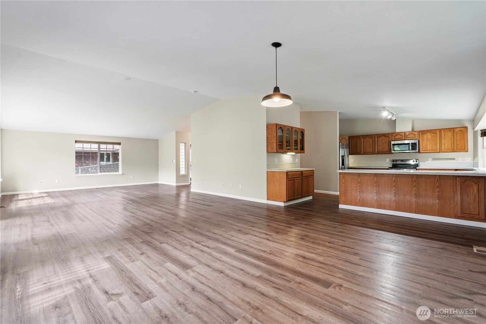 9910 Fairview Lake Road Southwest Port Orchard, WA 98367 - Photo 7 of 39 Gallery Image 7