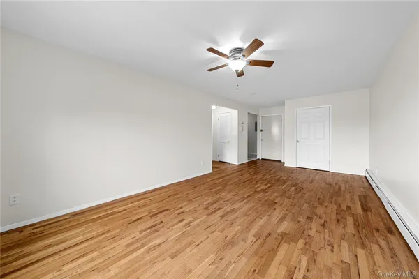 $2,850 | 410 Jericho Turnpike, Unit 2C, New Hyde Park, NY 11040