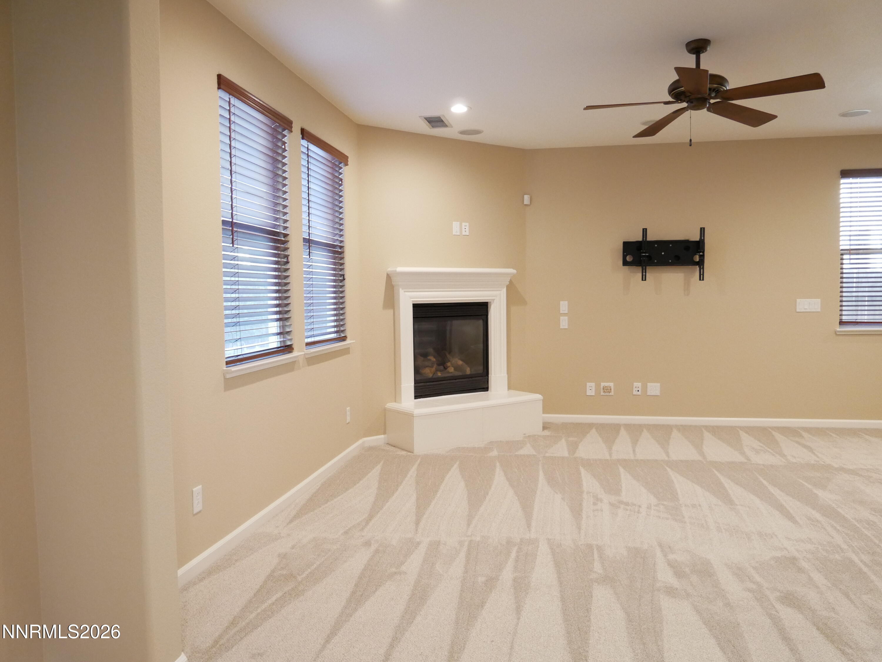1925 Tower Falls Road Reno, NV 89521 - Photo 13 of 51 P1020036