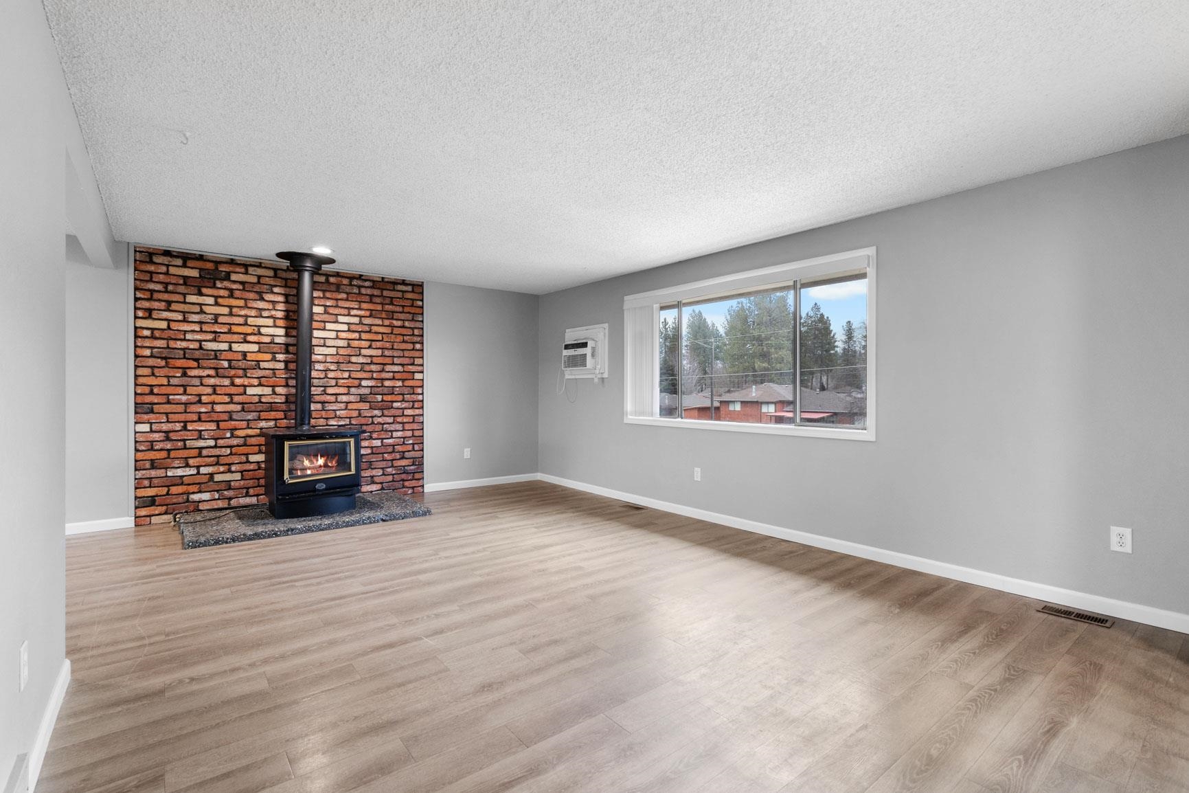 9905-9909 North Indian Trail Road Spokane, WA 99208 - Photo 15 of 46 Gallery Image 15