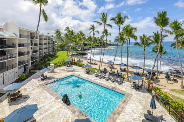 $998,000 | 75-6106 Alii Drive, Unit 320, Kailua-Kona, HI 96740