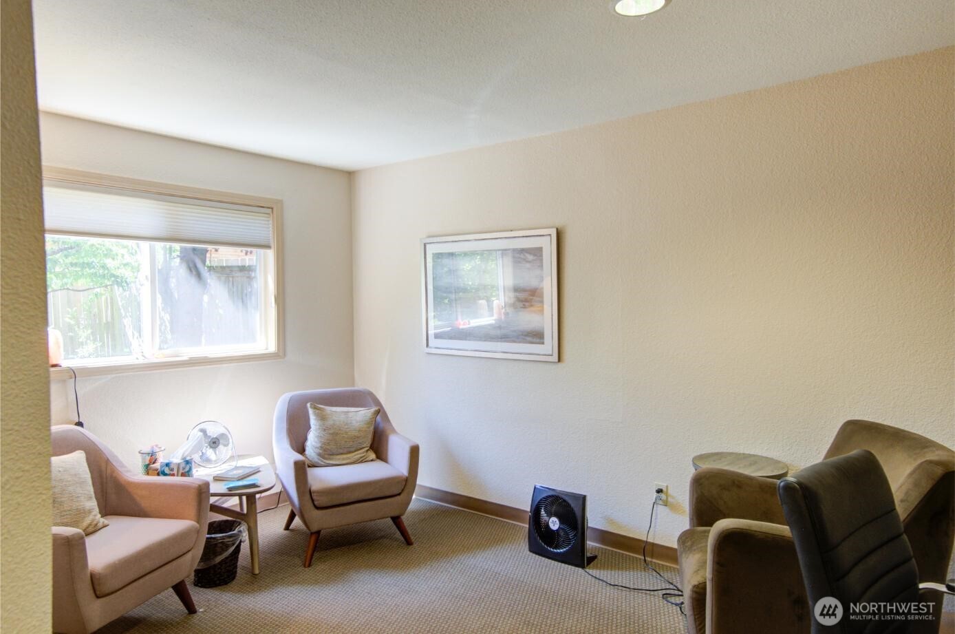 7522 221st Place Southwest Edmonds, WA 98026 - Photo 11 of 16 a living room with furniture and a window
