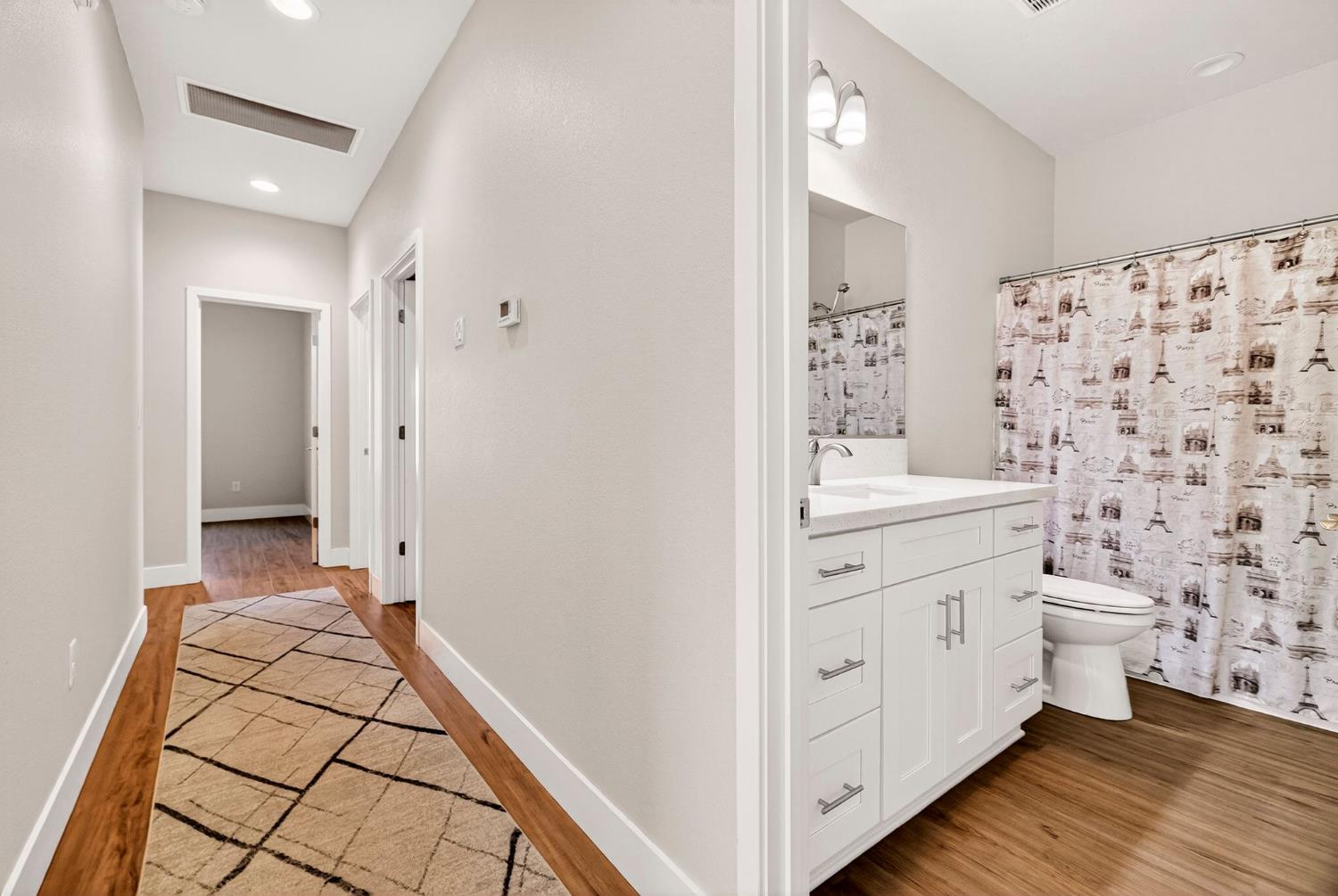 5487 Filbert Street Paradise, CA 95969 - Photo 18 of 25 Hall bathroom