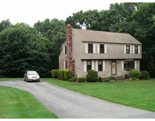 97 Lexington Road Dracut, MA 01826 - Photo 2 of 2 Gallery Image 2