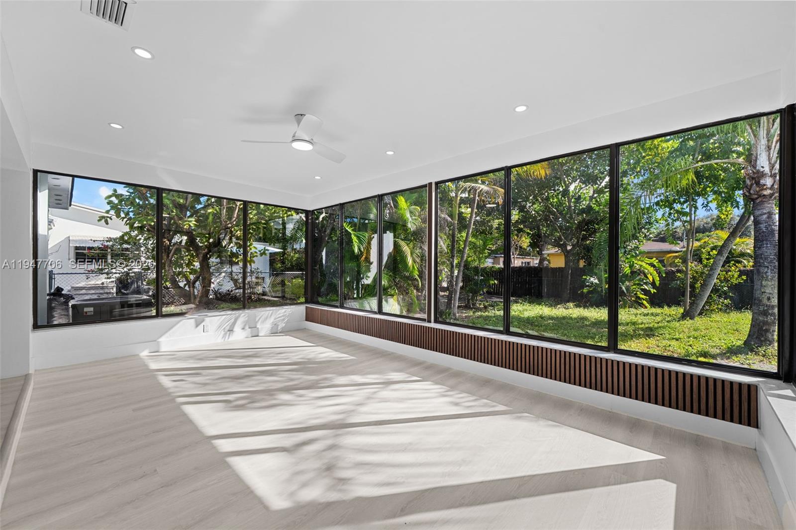 709 Southwest 4th Court Hallandale Beach, FL 33009 - Photo 28 of 59