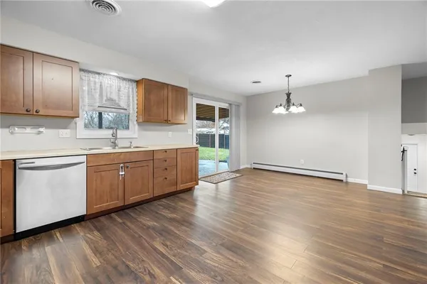 $379,000 | 211 North Lincoln Street, Garnett, KS 66032