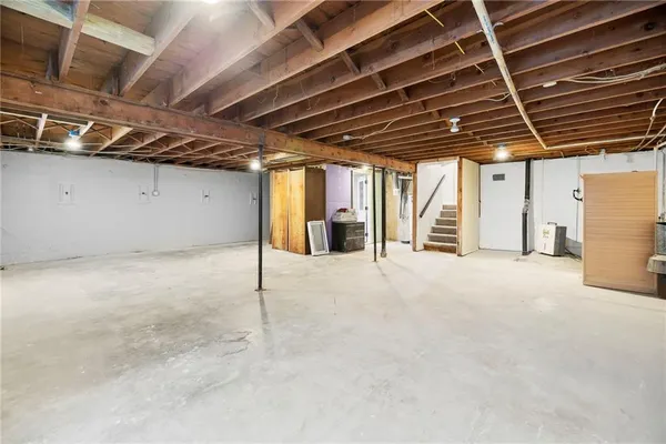 $379,000 | 211 North Lincoln Street, Garnett, KS 66032