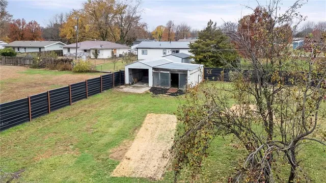 $379,000 | 211 North Lincoln Street, Garnett, KS 66032