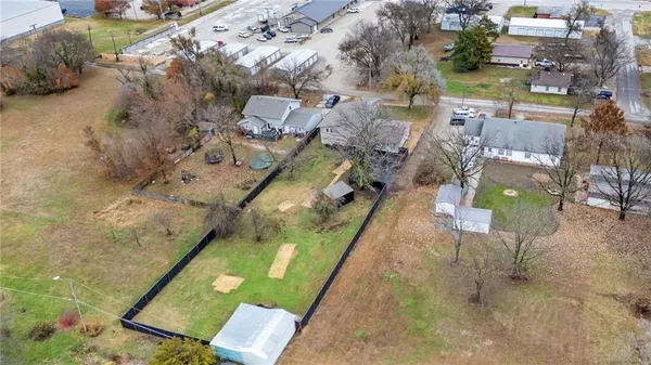 $379,000 | 211 North Lincoln Street, Garnett, KS 66032