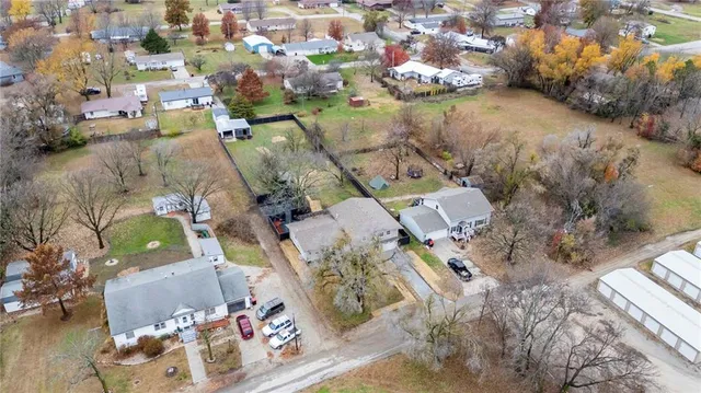 $379,000 | 211 North Lincoln Street, Garnett, KS 66032