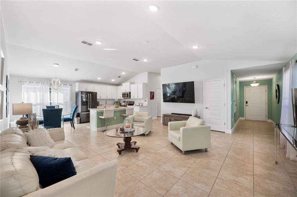 1735 Carnostie Road Winter Haven, FL 33884 - Photo 4 of 33