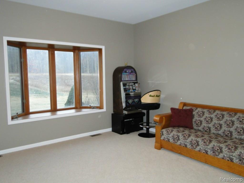 1802 Millville Road Lapeer, MI 48446 - Photo 17 of 38 Family Room