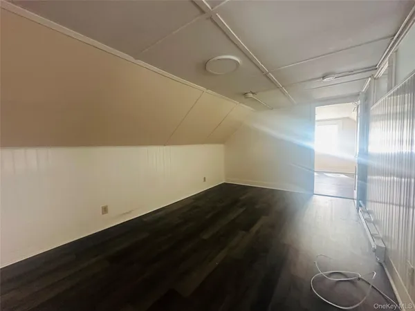 $1,700 | 18 Taylor Avenue, Unit 3, Poughkeepsie, NY 12601