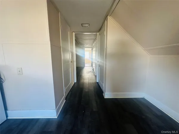 $1,700 | 18 Taylor Avenue, Unit 3, Poughkeepsie, NY 12601