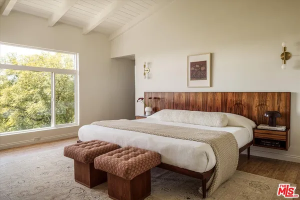 $2,995,000 | 2015 Hollyvista Avenue, Los Angeles, CA 90027