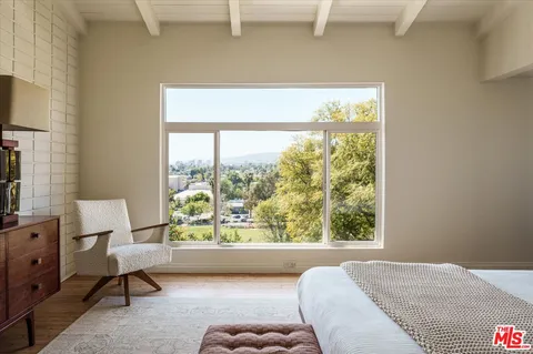 $2,399,000 | 2015 Hollyvista Avenue, Los Angeles, CA 90027
