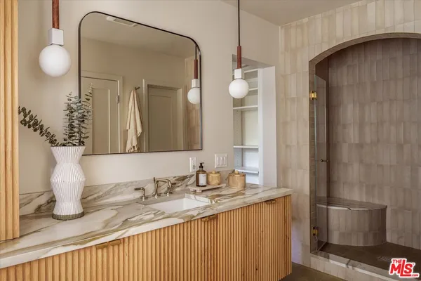 $2,995,000 | 2015 Hollyvista Avenue, Los Angeles, CA 90027