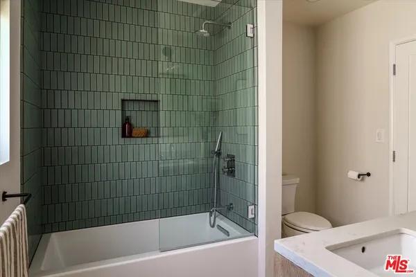 $2,995,000 | 2015 Hollyvista Avenue, Los Angeles, CA 90027