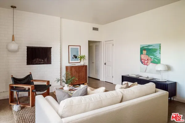 $2,995,000 | 2015 Hollyvista Avenue, Los Angeles, CA 90027