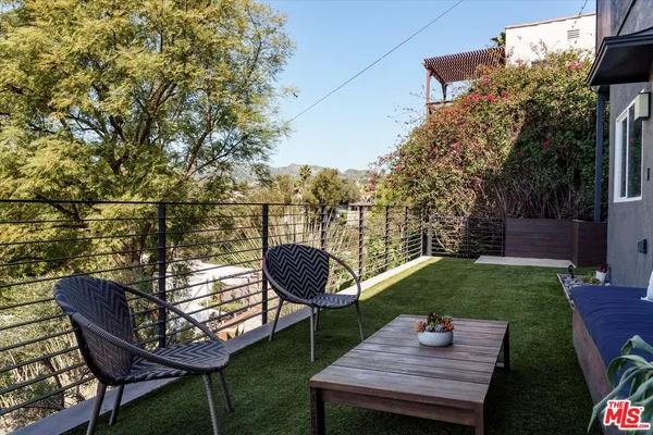 $2,995,000 | 2015 Hollyvista Avenue, Los Angeles, CA 90027