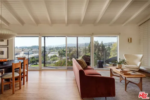 $2,399,000 | 2015 Hollyvista Avenue, Los Angeles, CA 90027