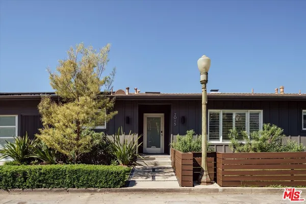 $2,995,000 | 2015 Hollyvista Avenue, Los Angeles, CA 90027