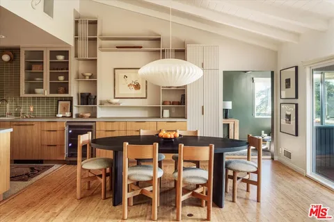 $2,399,000 | 2015 Hollyvista Avenue, Los Angeles, CA 90027