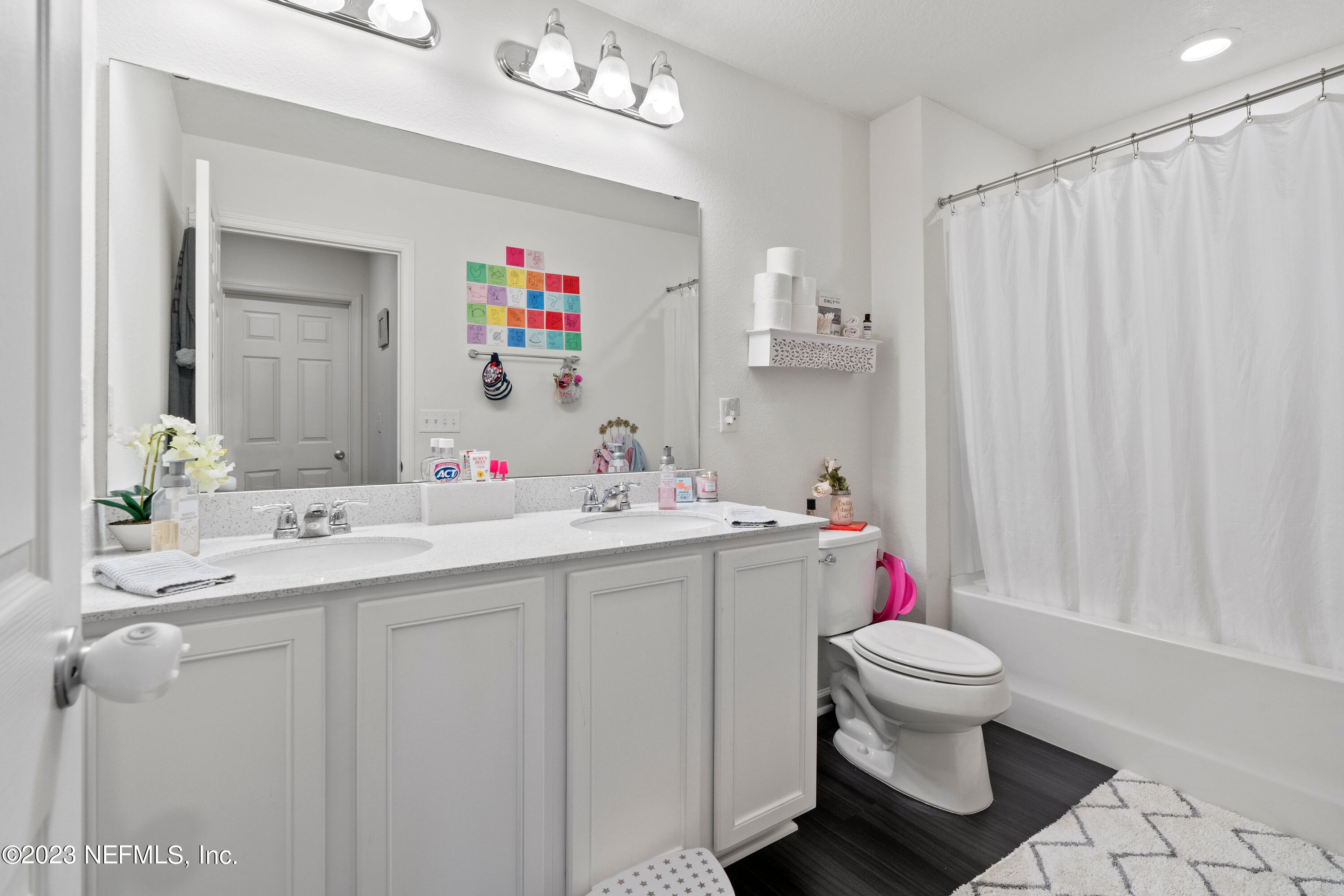 8208 Fouraker Forest Road Jacksonville, FL 32221 - Photo 11 of 25 Guest Bath (1)