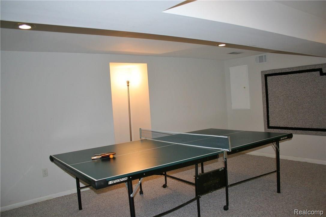 45262 Lothrop Road Canton, MI 48188 - Photo 46 of 50 Ping pong table can stay!