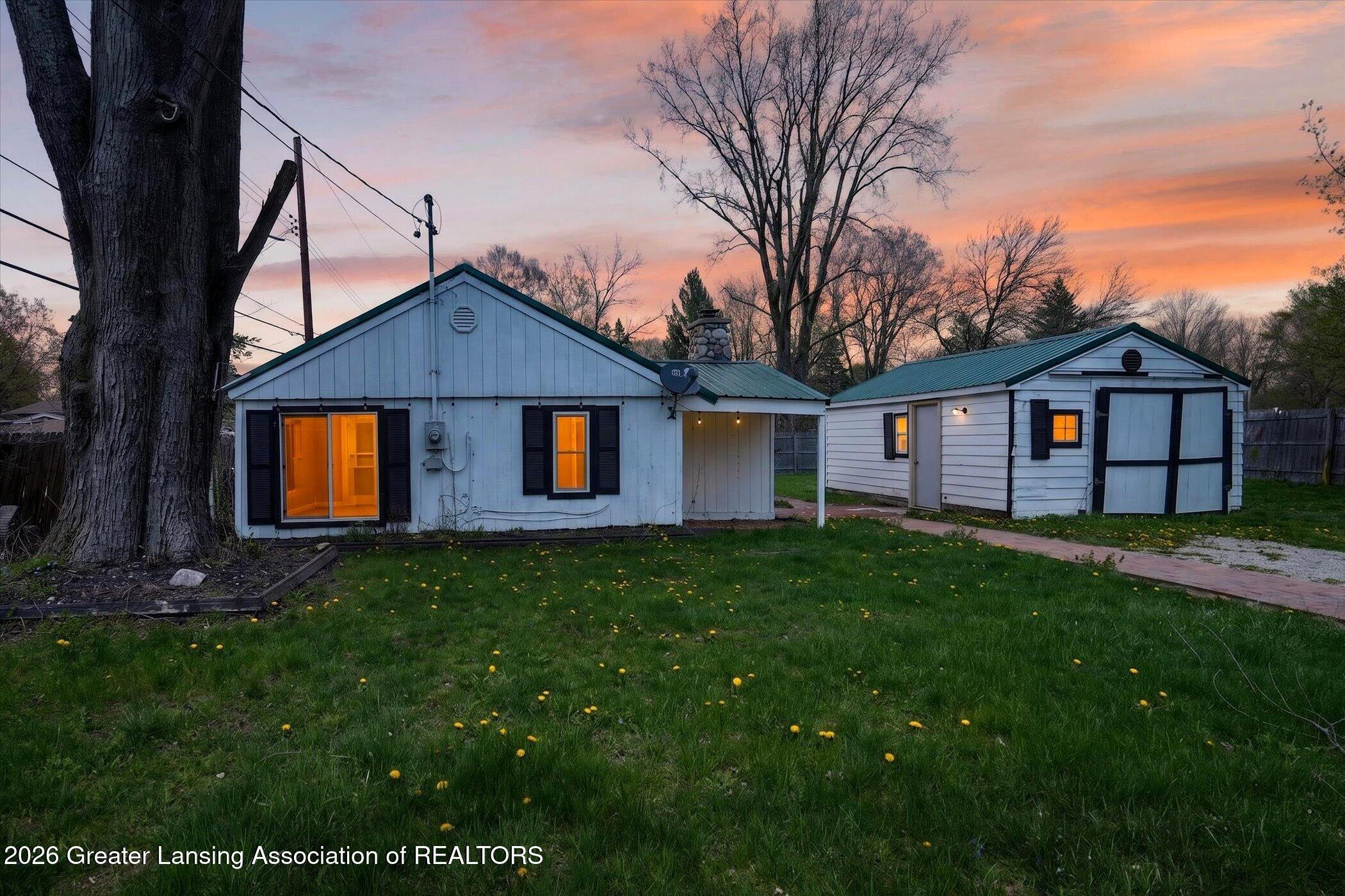 3024 West Jolly Road Lansing, MI 48911 - Photo 2 of 37 3024 W Jolly