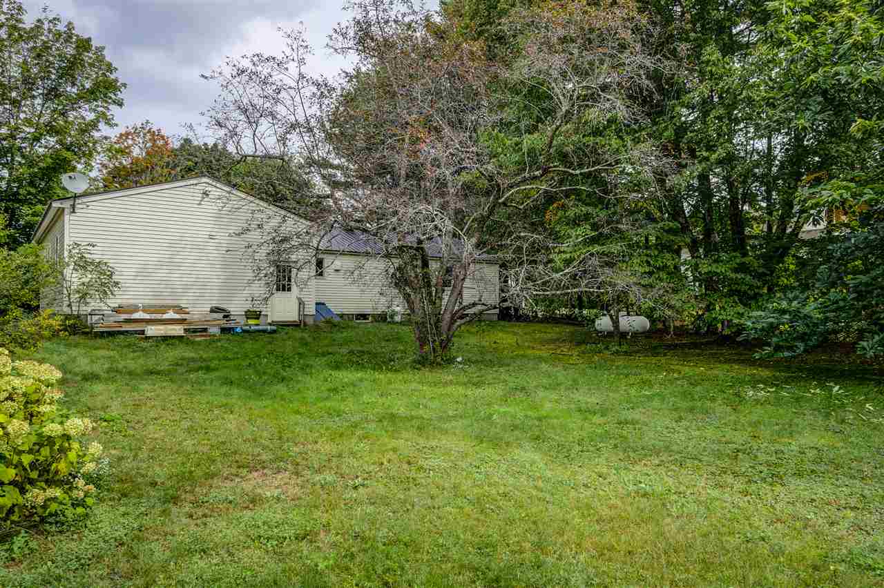 214 Maple Street Hopkinton, NH 03229 - Photo 3 of 40 Gallery Image 3