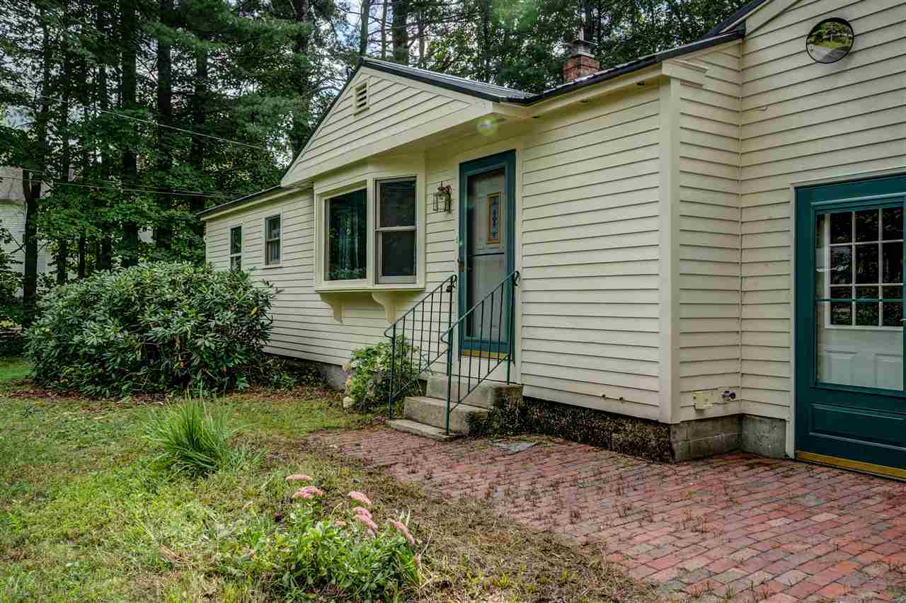 214 Maple Street Hopkinton, NH 03229 - Photo 5 of 40 Gallery Image 5